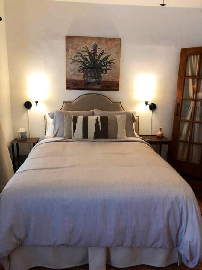アルパイン El Viejo Adobe - Across From Sul Ross Campus Bed & Breakfast エクステリア 写真